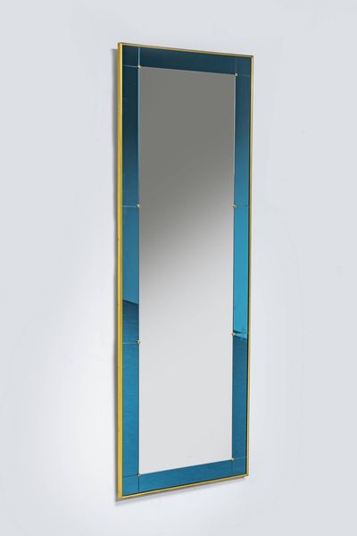 CRISTAL ART : Specchiera con cornice in ottone  cristallo specchiato e vetro colorato blu. Prod. Cristal Art anni '60 cm 175x60x3  - Asta Design - Associazione Nazionale - Case d'Asta italiane