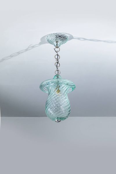 SEGUSO : Lampadario a coste verde. Prod. Seguso anni '60 h cm 77x30  - Asta Design - Associazione Nazionale - Case d'Asta italiane