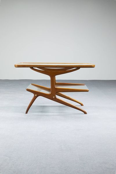 ICO PARISI : Tavolino portariviste mod. 214  - Asta Design - Associazione Nazionale - Case d'Asta italiane