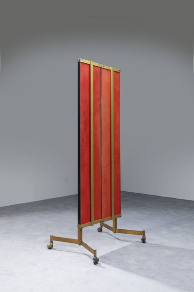 PRODUZIONE ITALIANA : Specchio con struttura in ferro verniciato  ottone e vetro specchiato. Anni '50 cm 171x58x113  - Asta Design - Associazione Nazionale - Case d'Asta italiane