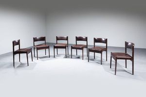 GIANFRANCO FRATTINI - Sei sedie in legno  sedute imbottite e foderate in pelle. Prod. Cassina anni '50 cm 75x48x50