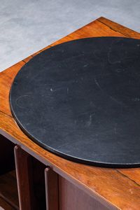 GIANFRANCO FRATTINI : Libreria girevole mod 831  - Asta Design - Associazione Nazionale - Case d'Asta italiane