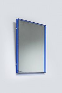PRODUZIONE ITALIANA - Specchio con bordo in vetro colorato blu e struttura in metallo.  Anni '70 cm 91x59x7