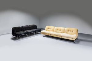 PRODUZIONE ITALIANA : Set composto da divano modulare e poltrone con struttura in acciaio cromato  imbottitura rivestita in velluto. Anni '70 cm 74x71x80  - Asta Design - Associazione Nazionale - Case d'Asta italiane
