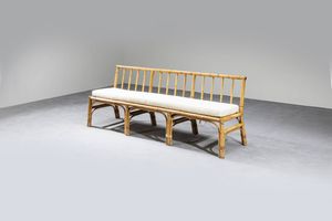 PRODUZIONE ITALIANA - Panca da centro con struttura in bamboo e giunco  cuscino rivestito in tessuto.  Anni '60  cm 78x200x55