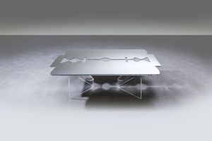 TOSETTI ANDREA - Tavolino in plexiglass. Firma dell'artista sulla base e numerazione 1 di 8 Anni 2000 cm 36x127x79 5