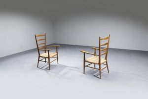 PRODUZIONE ITALIANA - Coppia di sedie con struttura in legno e seduta in paglia.  Anni '50 cm 105x60 5x55