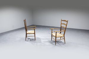 PRODUZIONE ITALIANA : Coppia di sedie con struttura in legno e seduta in paglia.  Anni '50 cm 105x60 5x55  - Asta Design - Associazione Nazionale - Case d'Asta italiane