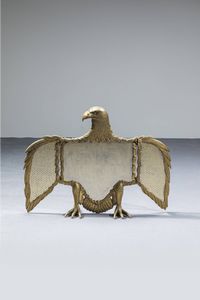 PRODUZIONE ITALIANA : Parascintille a guisa di aquila reale in fusione di bronzo e ottone. Anni '40 cm 66x87x20  - Asta Design - Associazione Nazionale - Case d'Asta italiane