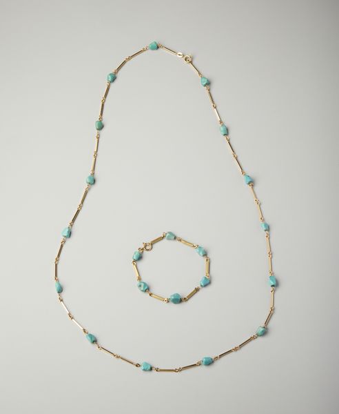 . : Collana e bracciale in oro giallo 18 carati con 'pepite' di turchese naturale  - Asta Asta 402 | GIOIELLI - OROLOGI Online - Associazione Nazionale - Case d'Asta italiane