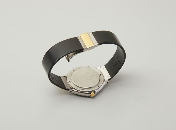 HUBLOT : Orologio in acciaio e oro giallo 18 carati, tondo con cinturino in pelle nera.  - Asta Asta 402 | GIOIELLI - OROLOGI Online - Associazione Nazionale - Case d'Asta italiane