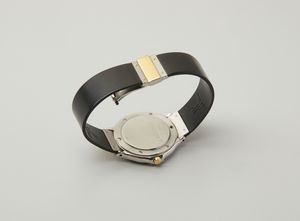 HUBLOT : Orologio in acciaio e oro giallo 18 carati, tondo con cinturino in pelle nera.  - Asta Asta 402 | GIOIELLI - OROLOGI Online - Associazione Nazionale - Case d'Asta italiane