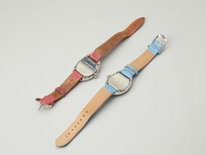 LOCMAN : Due orologi in acciaio con cassa ovale con cinturino rosso e azzurro.  - Asta Asta 402 | GIOIELLI - OROLOGI Online - Associazione Nazionale - Case d'Asta italiane