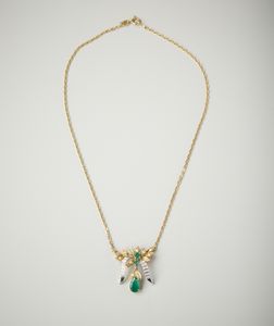 . - Collana in oro giallo e bianco 18 carati con smeraldi per un totale di 1.30 ct e diamanti taglio huit-huit per un totale di 0.35 ct
