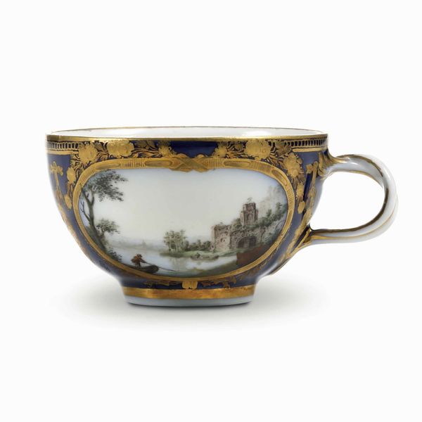 Rara tazza<BR>Meissen, 1763-1774<BR>  - Asta Porcellane venete ed europee di un'importante Famiglia veneziana - Associazione Nazionale - Case d'Asta italiane