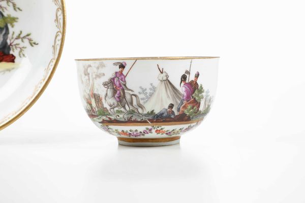 Una tazza e un piattino <BR>Vienna, Manifattura Imperiale, 1760 circa<BR><BR>  - Asta Porcellane venete ed europee di un'importante Famiglia veneziana - Associazione Nazionale - Case d'Asta italiane