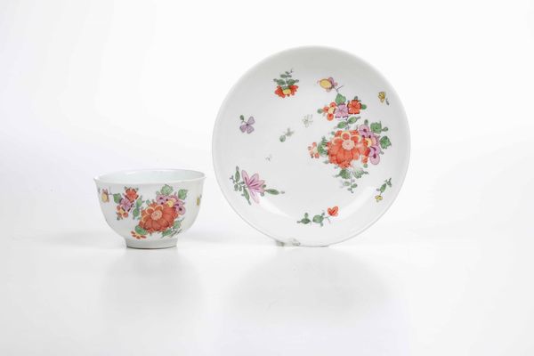 Tazza con piattino<BR>Vienna, Manifattura Imperiale, verso il 1780  - Asta Porcellane venete ed europee di un'importante Famiglia veneziana - Associazione Nazionale - Case d'Asta italiane