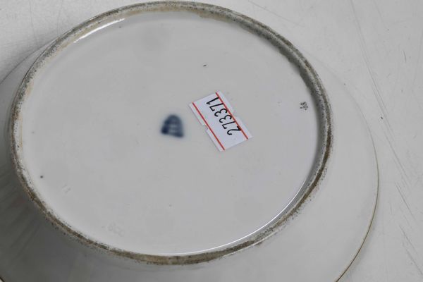 Tazza con piattino<BR>Vienna, Manifattura Imperiale, 1800 circa  - Asta Porcellane venete ed europee di un'importante Famiglia veneziana - Associazione Nazionale - Case d'Asta italiane