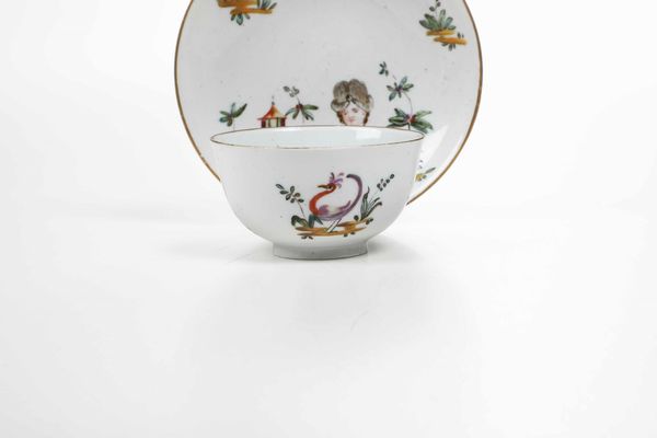 Rara tazza con piattino<BR>Venezia, Manifattura Cozzi, 1770 circa<BR>  - Asta Porcellane venete ed europee di un'importante Famiglia veneziana - Associazione Nazionale - Case d'Asta italiane
