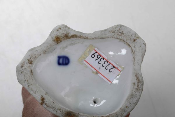 Figurina<BR>Vienna, Manifattura Imperiale, terzo quarto del XVIII secolo  - Asta Porcellane venete ed europee di un'importante Famiglia veneziana - Associazione Nazionale - Case d'Asta italiane