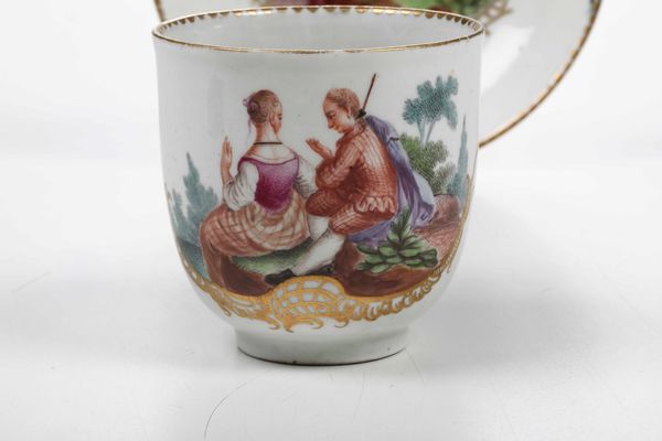 Tazza con piattino<BR>Germania, Manifattura di Frankenthal, 1762-1770 circa  - Asta Porcellane venete ed europee di un'importante Famiglia veneziana - Associazione Nazionale - Case d'Asta italiane