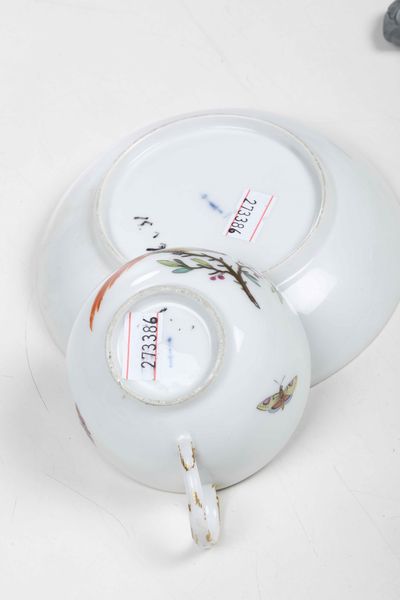 Tazza con piattino<BR>Berlino, Regia Manifattura di porcellane, 1780 circa <BR>  - Asta Porcellane venete ed europee di un'importante Famiglia veneziana - Associazione Nazionale - Case d'Asta italiane