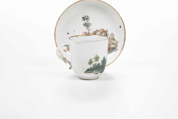 Tazza con piattino<BR>Germania, Manifattura di Nymphenburg, 1765-1770  - Asta Porcellane venete ed europee di un'importante Famiglia veneziana - Associazione Nazionale - Case d'Asta italiane