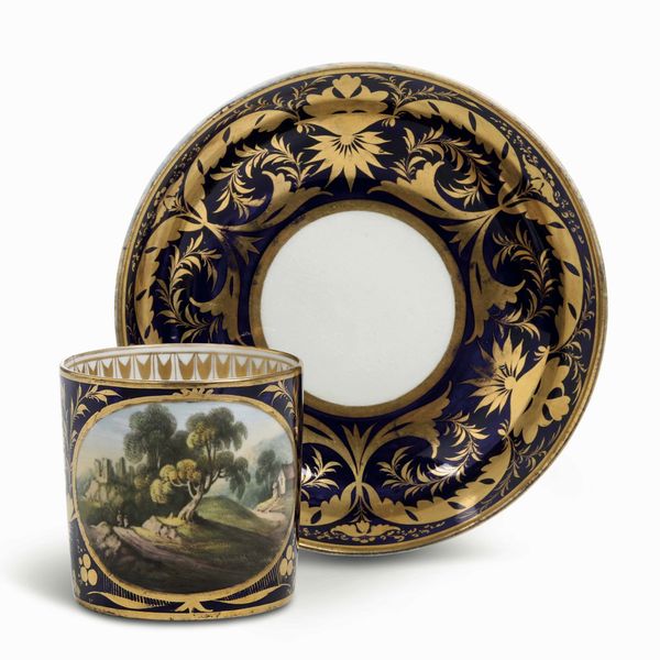 Tazza con piattino<BR>Inghilterra, Manifattura Derby, verso il 1800<BR>  - Asta Porcellane venete ed europee di un'importante Famiglia veneziana - Associazione Nazionale - Case d'Asta italiane