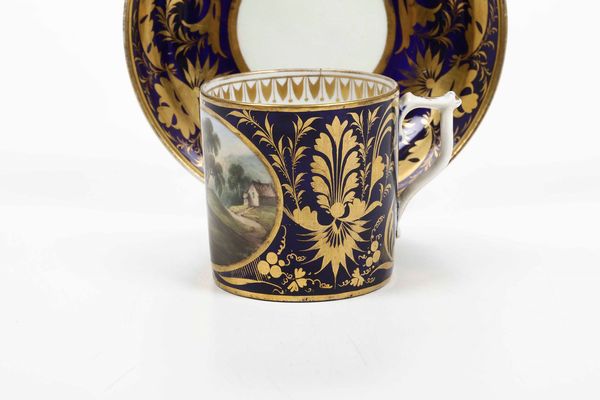 Tazza con piattino<BR>Inghilterra, Manifattura Derby, verso il 1800<BR>  - Asta Porcellane venete ed europee di un'importante Famiglia veneziana - Associazione Nazionale - Case d'Asta italiane