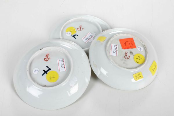 Tre piattini<BR>Venezia, Manifattura Cozzi, 1770 circa  - Asta Porcellane venete ed europee di un'importante Famiglia veneziana - Associazione Nazionale - Case d'Asta italiane