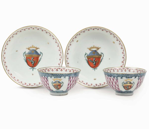 Coppia di tazze con piattino<BR>Nove, Manifattura di Pasquale Antonibon, 1770 circa<BR>  - Asta Porcellane venete ed europee di un'importante Famiglia veneziana - Associazione Nazionale - Case d'Asta italiane