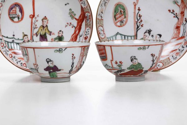 Coppia di tazze con piattino<BR>Venezia, Manifattura Cozzi, 1765-1770<BR>  - Asta Porcellane venete ed europee di un'importante Famiglia veneziana - Associazione Nazionale - Case d'Asta italiane