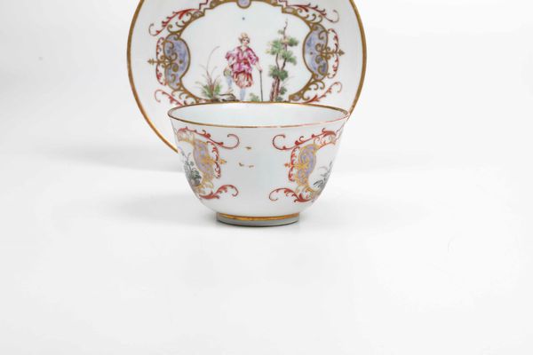 Due tazze e due piattini<BR>Doccia, Manifattura di Carlo Ginori, 1750 circa  - Asta Porcellane venete ed europee di un'importante Famiglia veneziana - Associazione Nazionale - Case d'Asta italiane