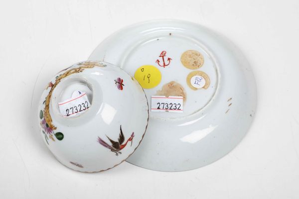 Tazza con piattino<BR>Venezia, Manifattura Cozzi 1770-1775<BR>  - Asta Porcellane venete ed europee di un'importante Famiglia veneziana - Associazione Nazionale - Case d'Asta italiane