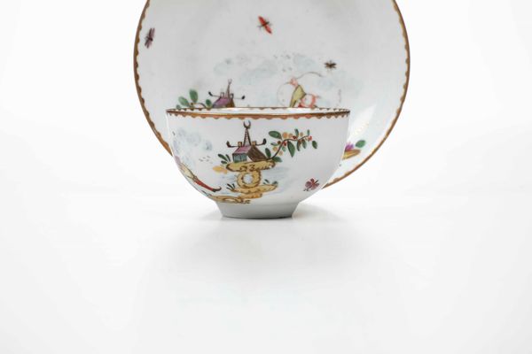 Tazza con piattino<BR>Venezia, Manifattura Cozzi 1770-1775<BR>  - Asta Porcellane venete ed europee di un'importante Famiglia veneziana - Associazione Nazionale - Case d'Asta italiane