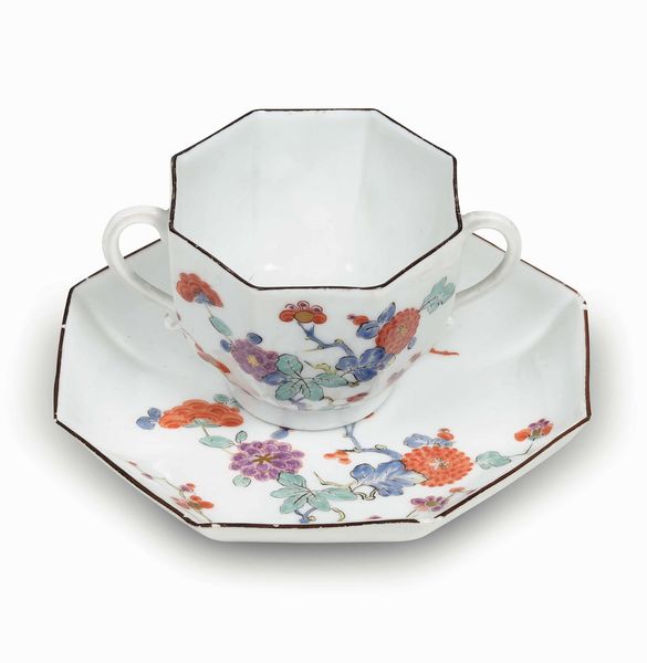 Rara tazza con piattino<BR>Meissen, 1725-1730  - Asta Porcellane venete ed europee di un'importante Famiglia veneziana - Associazione Nazionale - Case d'Asta italiane