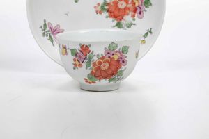 Tazza con piattino<BR>Vienna, Manifattura Imperiale, verso il 1780  - Asta Porcellane venete ed europee di un'importante Famiglia veneziana - Associazione Nazionale - Case d'Asta italiane