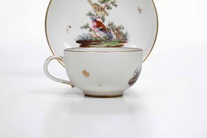 Tazza con piattino<BR>Germania, Manifattura di Ludwigsburg, 1770-1775<BR>  - Asta Porcellane venete ed europee di un'importante Famiglia veneziana - Associazione Nazionale - Case d'Asta italiane