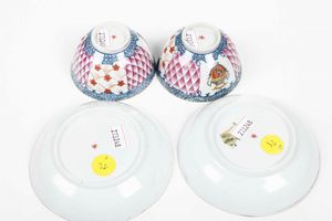 Coppia di tazze con piattino<BR>Nove, Manifattura di Pasquale Antonibon, 1770 circa<BR>  - Asta Porcellane venete ed europee di un'importante Famiglia veneziana - Associazione Nazionale - Case d'Asta italiane