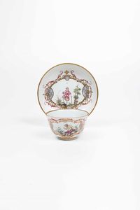 Due tazze e due piattini<BR>Doccia, Manifattura di Carlo Ginori, 1750 circa  - Asta Porcellane venete ed europee di un'importante Famiglia veneziana - Associazione Nazionale - Case d'Asta italiane