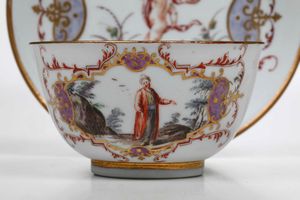 Due tazze e due piattini<BR>Doccia, Manifattura di Carlo Ginori, 1750 circa  - Asta Porcellane venete ed europee di un'importante Famiglia veneziana - Associazione Nazionale - Case d'Asta italiane