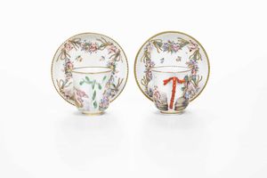 Due tazze e due piattini<BR>Doccia, Manifattura Ginori, verso la fine del XVIII secolo  - Asta Porcellane venete ed europee di un'importante Famiglia veneziana - Associazione Nazionale - Case d'Asta italiane