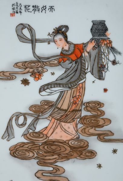 Cinque placche in porcellana a smalti policromi con iscrizioni e fanciulle, Cina, XX secolo  - Asta Asian Art - Associazione Nazionale - Case d'Asta italiane