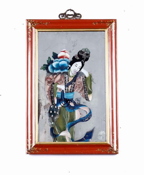 Dipinto su specchio raffigurante fanciulla con fiori, Cina, XX secolo  - Asta Asian Art - Associazione Nazionale - Case d'Asta italiane