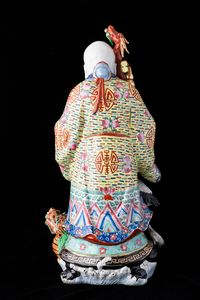 Figura di saggio in porcellana, Cina, Repubblica, XX secolo  - Asta Asian Art - Associazione Nazionale - Case d'Asta italiane