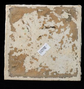 Piccola placca in porcellana raffigurante saggio entro paesaggio e iscrizione, Cina, Dinastia Qing, XIX secolo  - Asta Asian Art - Associazione Nazionale - Case d'Asta italiane