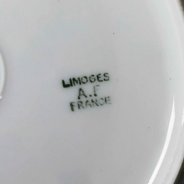 Servizio da tavola  <BR>Francia, Limoges, probabilmente Atelier Fran�ois et Cie, secondo quarto del XX secolo  - Asta Arredo per la tavola - Associazione Nazionale - Case d'Asta italiane