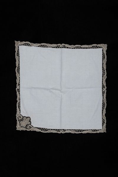 Tovaglia con 12 tovaglioli  - Asta Arredo per la tavola - Associazione Nazionale - Case d'Asta italiane