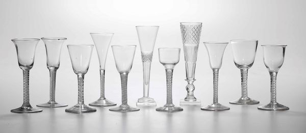 Dodici calici <BR>Probabilmente Inghilterra, XVIII - XIX secolo  - Asta Arredo per la tavola - Associazione Nazionale - Case d'Asta italiane