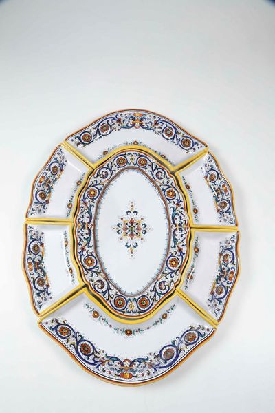 Grande centrotavola da portata<BR>Deruta, XX secolo  - Asta Arredo per la tavola - Associazione Nazionale - Case d'Asta italiane